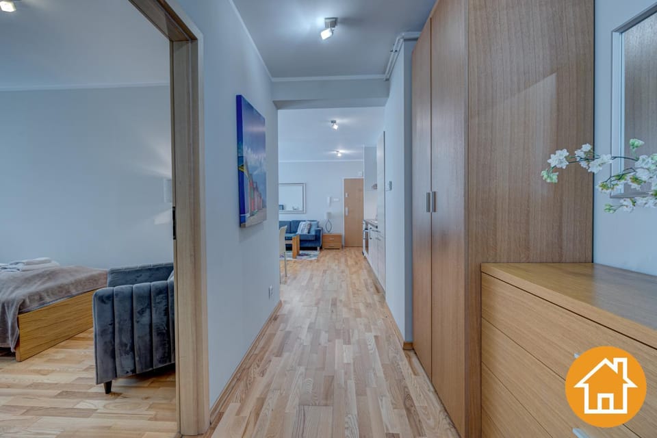 Photo of the whole room, wardrobe