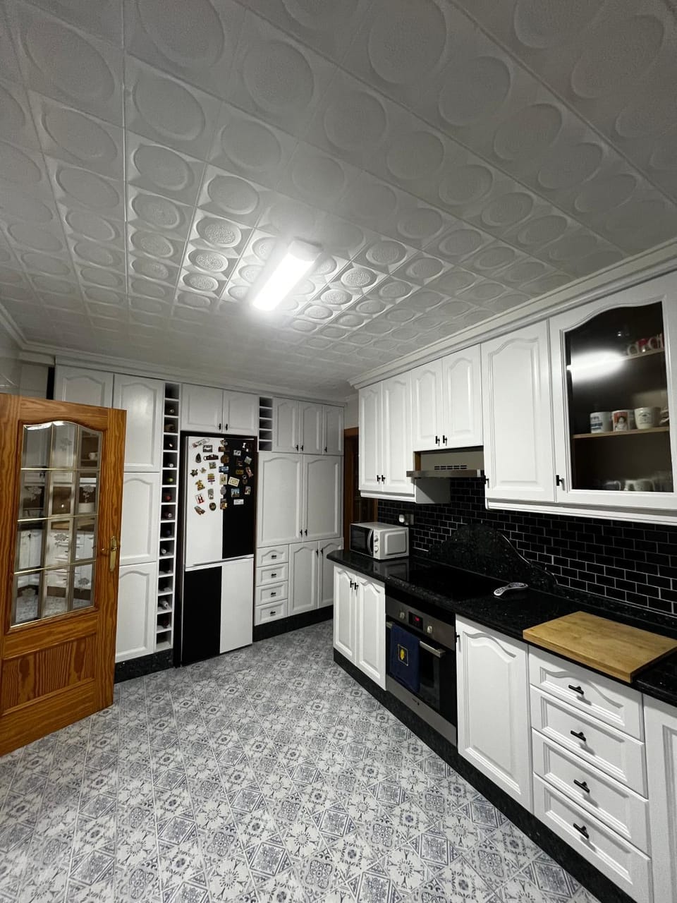 Kitchen or kitchenette, kitchen