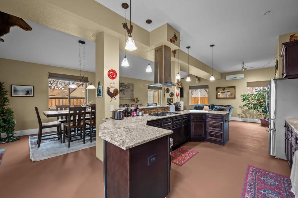 180 S Hoyt House in Lakewood