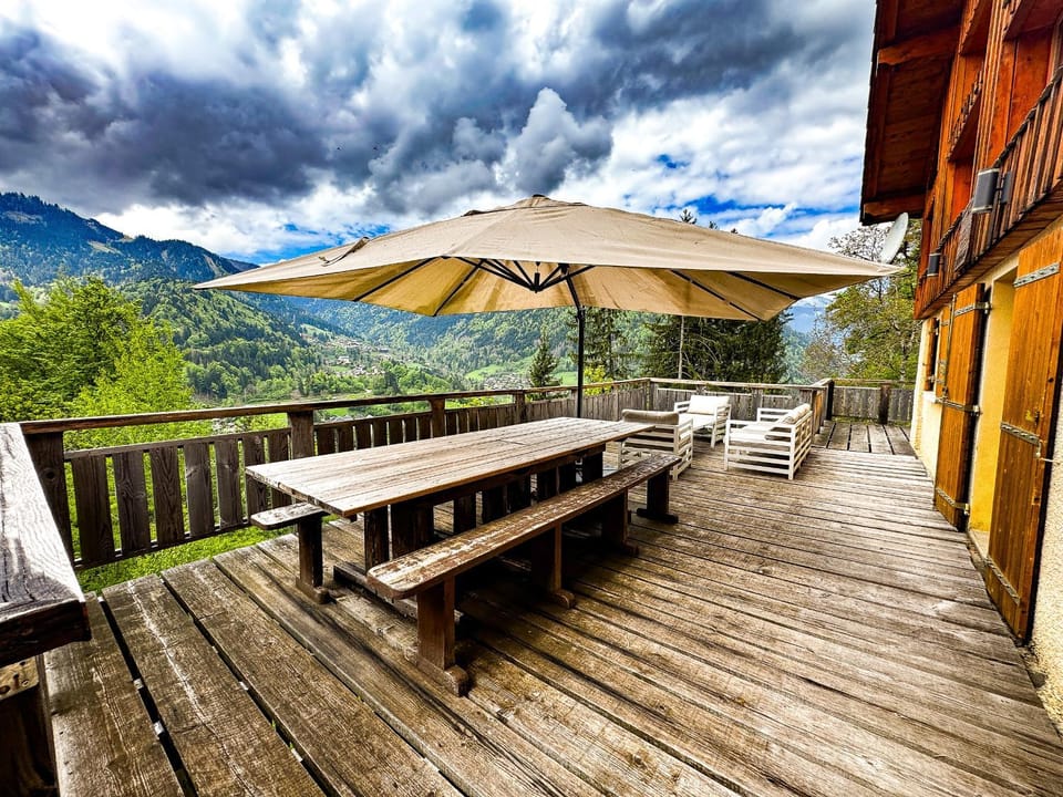 Chalet St Bernard Chalet in Haute-Savoie