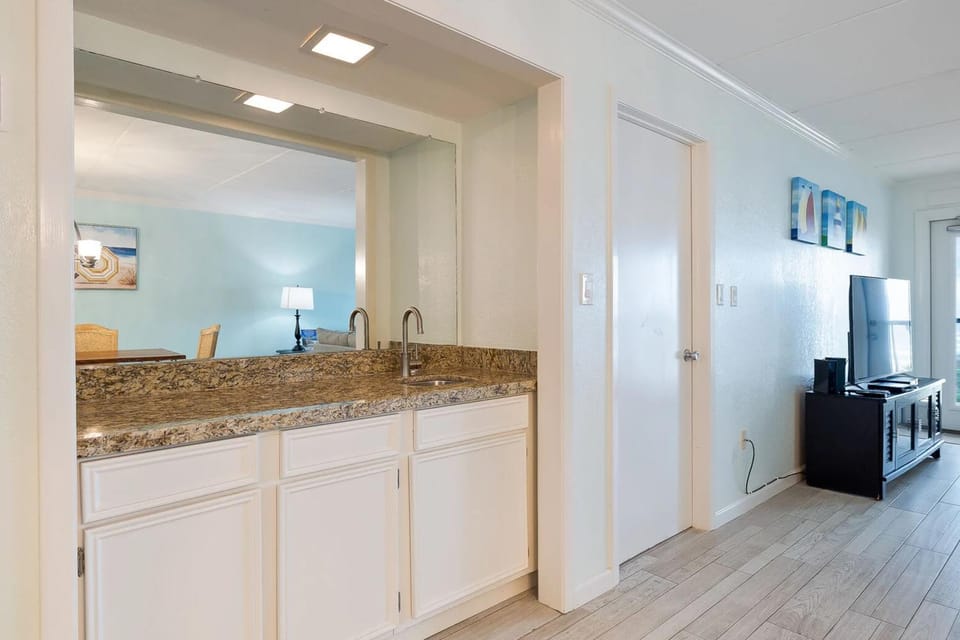 Saida Towers IV #602 Apartment in South Padre Island