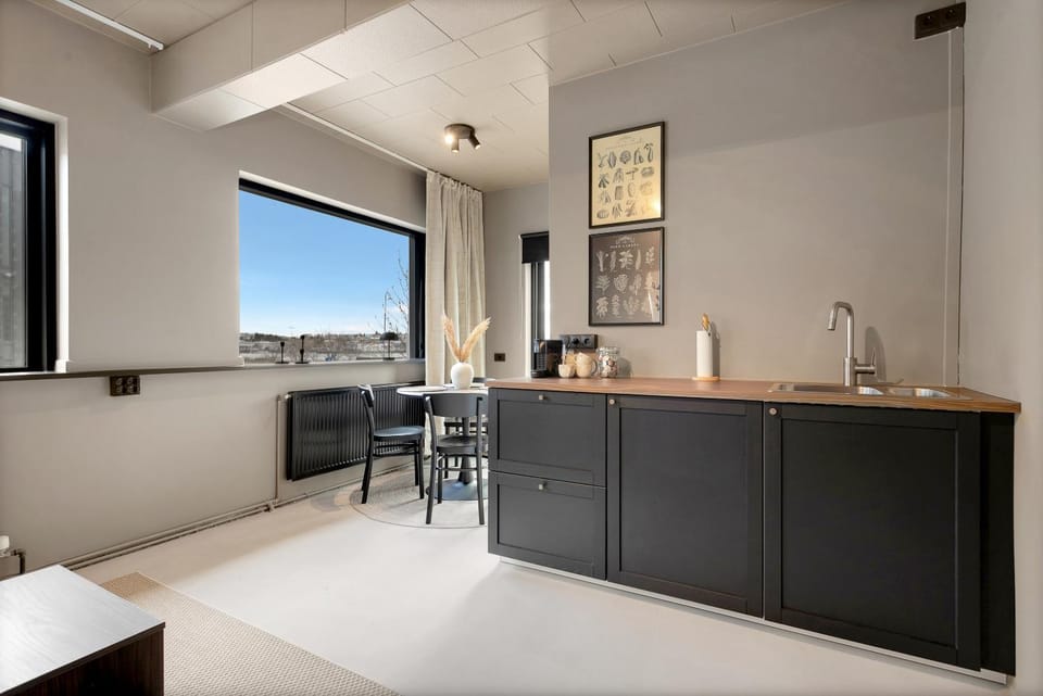 Kitchen or kitchenette, Living room, Dining area