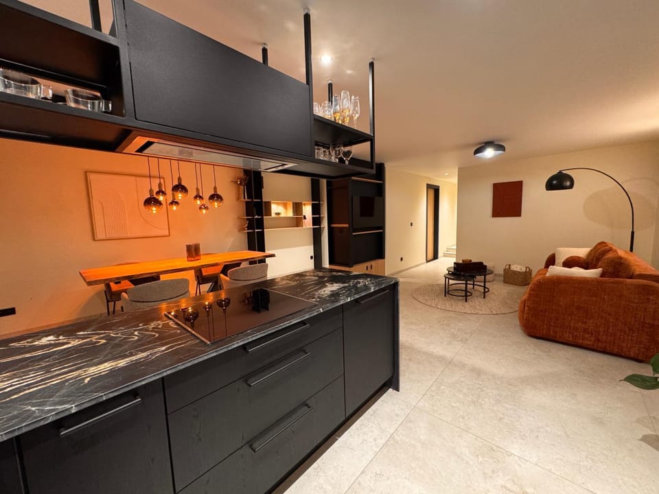 Kitchen or kitchenette, Living room, stove