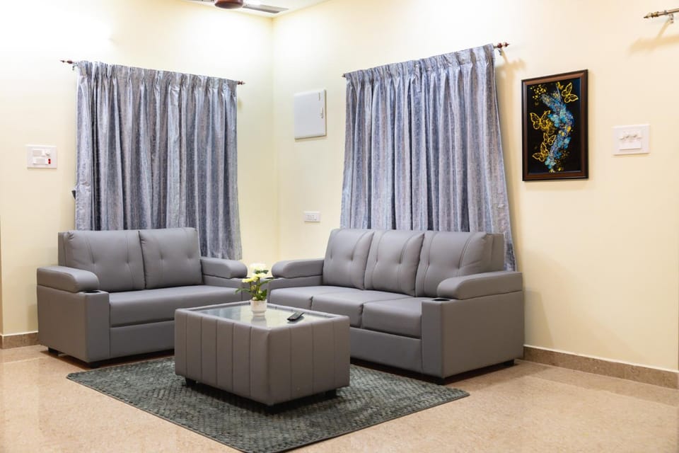 Seating area, Family