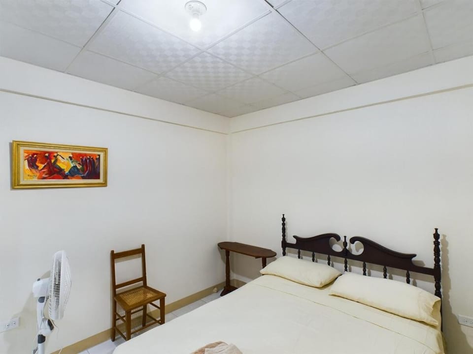 2 Bedroom Apartment close to POS Apartment in Port of Spain - City