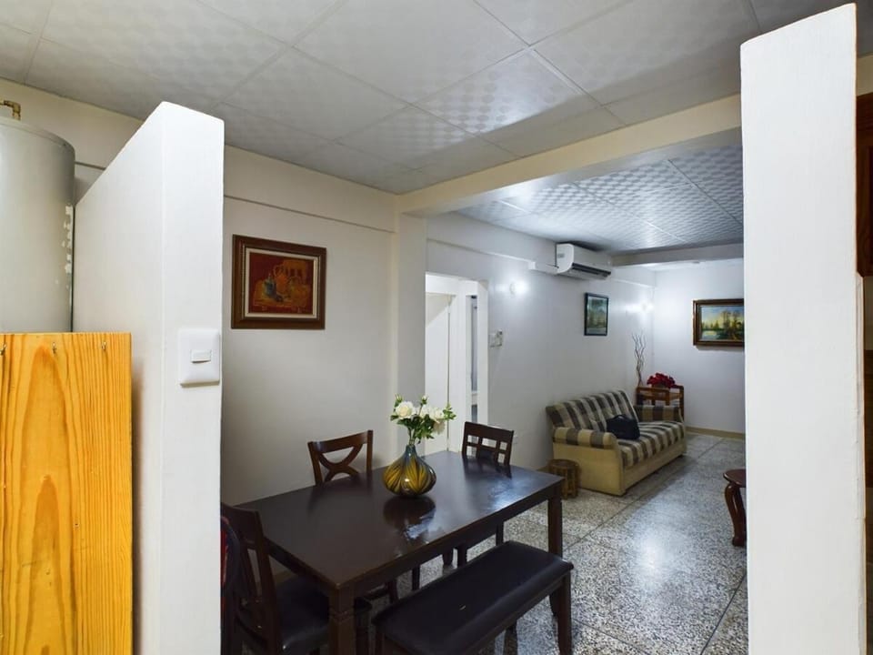 2 Bedroom Apartment close to POS Apartment in Port of Spain - City
