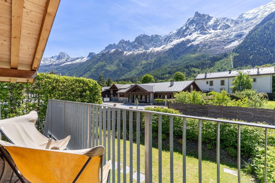 Le Chalet d'Alice Vue MontBlanc Chalet in Les Houches