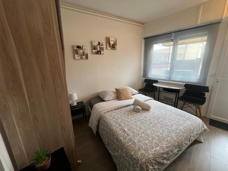Studio k Maisons des Examens, ligne 14, Paris Apartment in Île-de-France