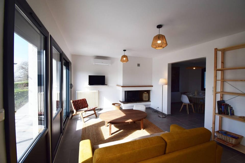 Maison chaleureuse et lumineuse à la campagne proche Agen Villa in Nouvelle-Aquitaine