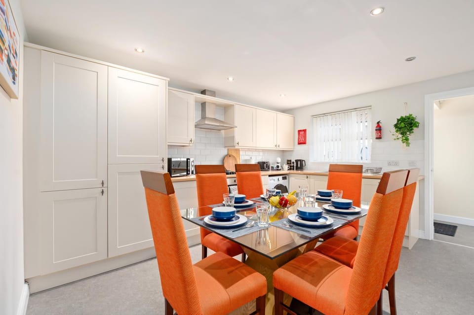 Luxury large home - Parking - Garden - Sleeps 6 House in West Lindsey District