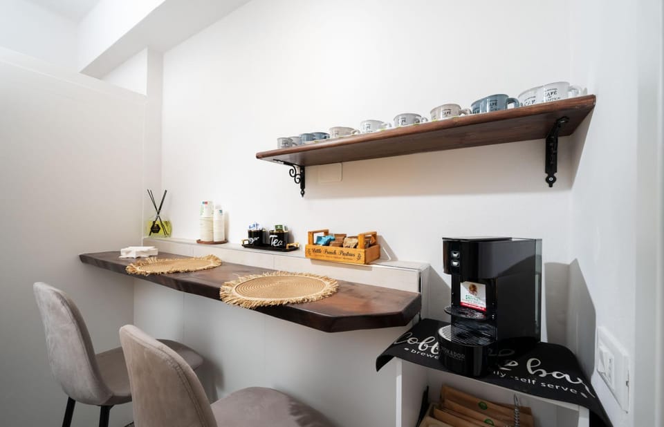 Coffee/tea facilities, minibar