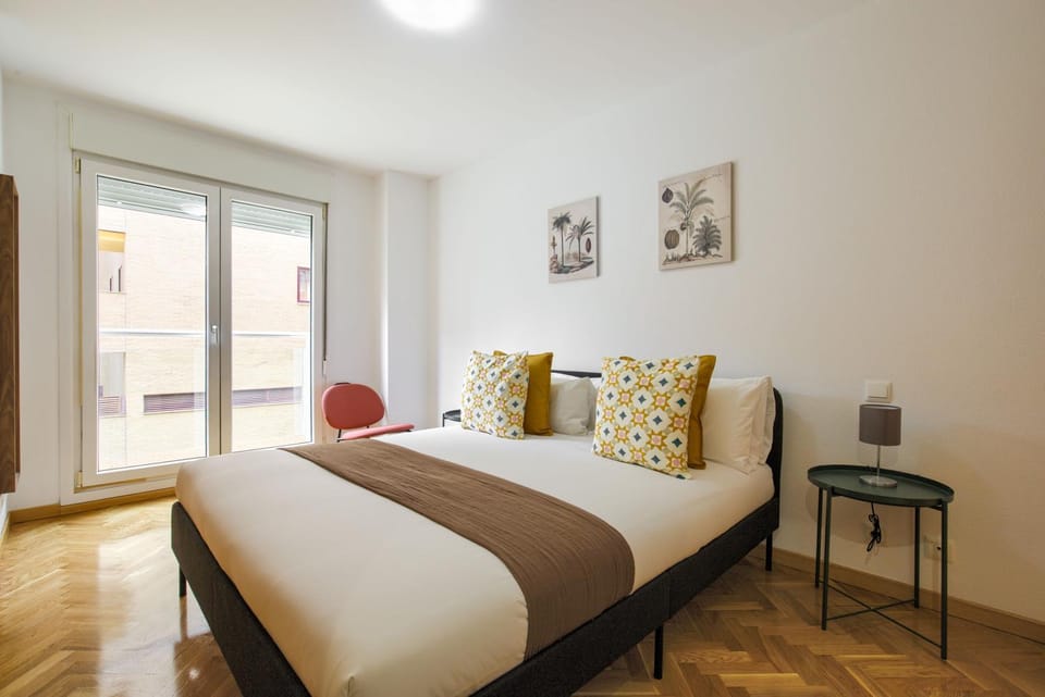 Bed, Bedroom