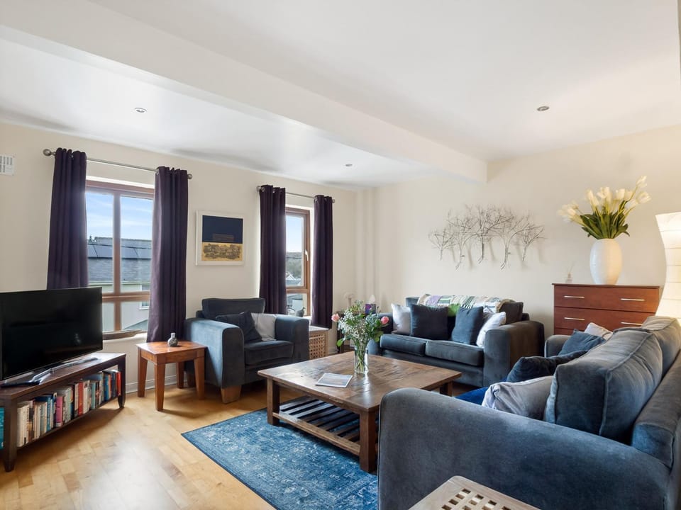 Communal lounge/ TV room, Living room