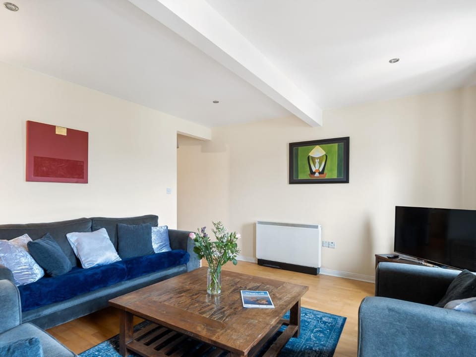 Communal lounge/ TV room, Living room