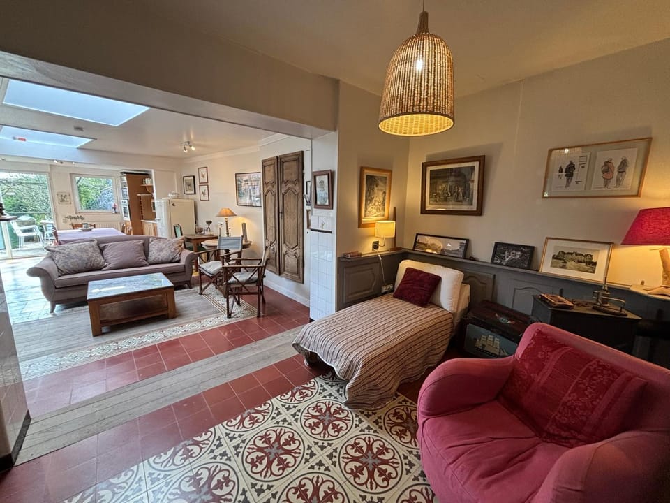 Living room, Seating area