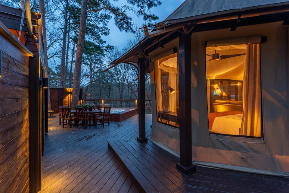 Property building, Balcony/Terrace