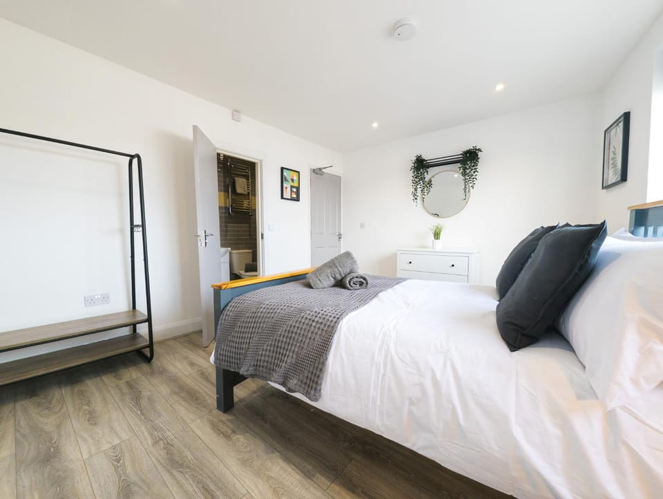 WorkStay Portsmouth Rooms with Ensuite & Shared Bathrooms Hostel in Portsmouth
