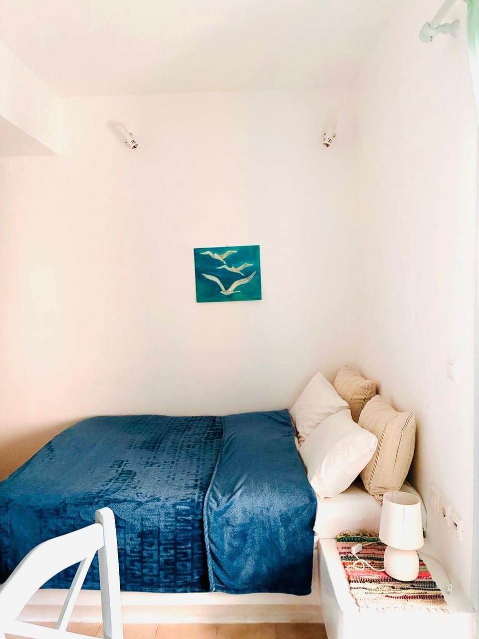 Bed, Decorative detail, Bedroom