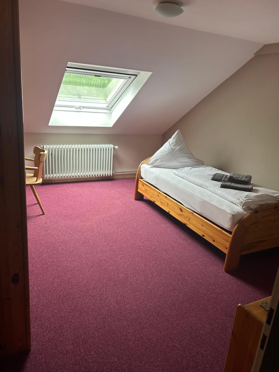 Bed, Photo of the whole room, internet