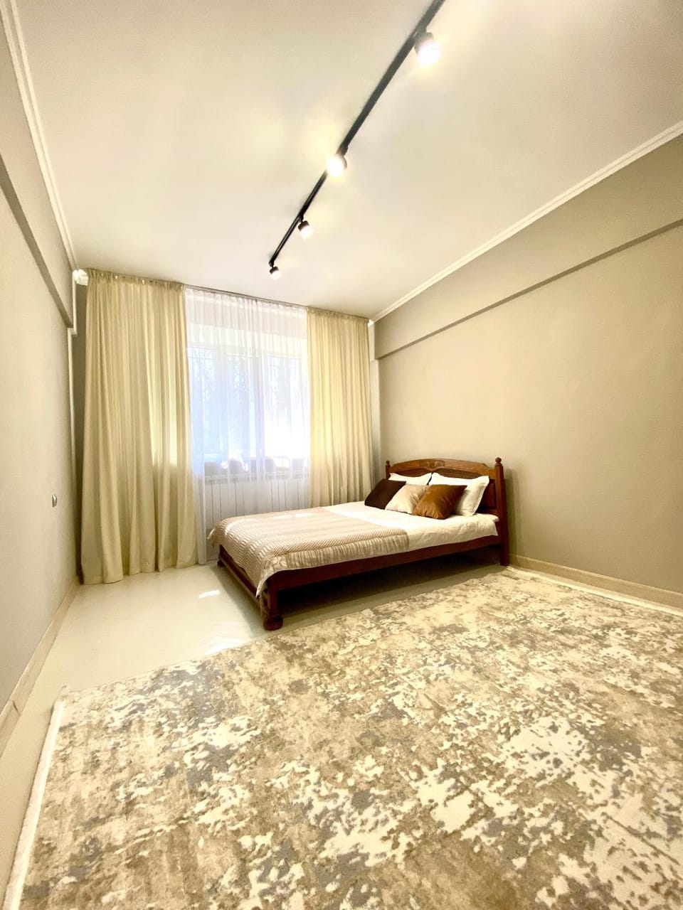 3х комнатная на Валиханова Apartment in Almaty