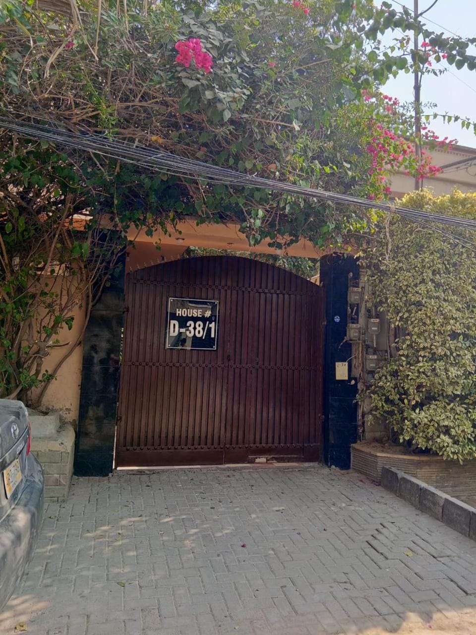 Property building, Day