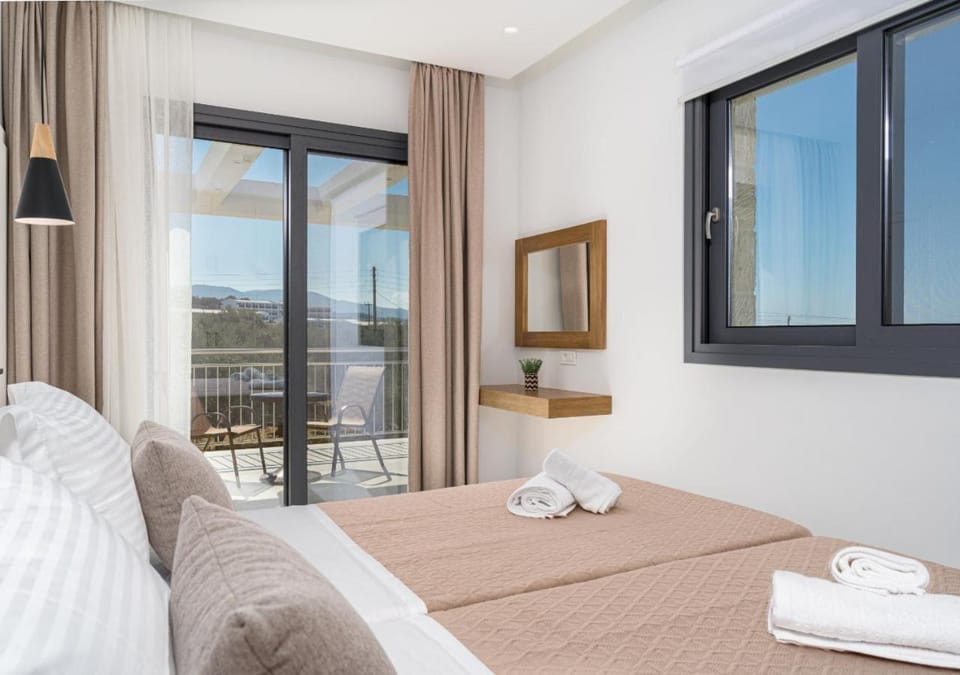 Bed, Natural landscape, Balcony/Terrace, Photo of the whole room, Bedroom, towels
