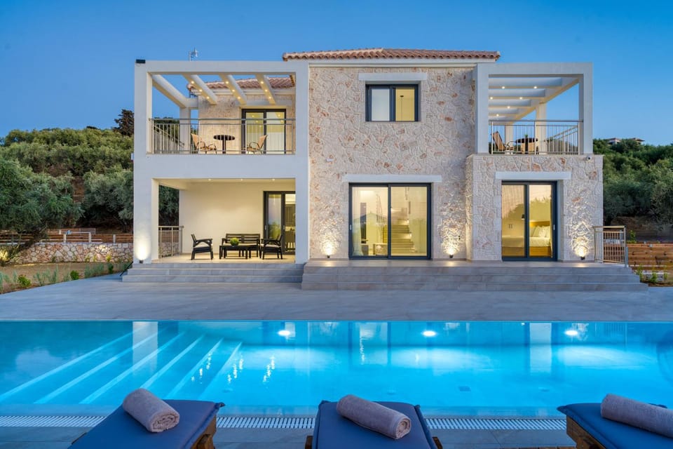 Property building, Pool view, Swimming pool