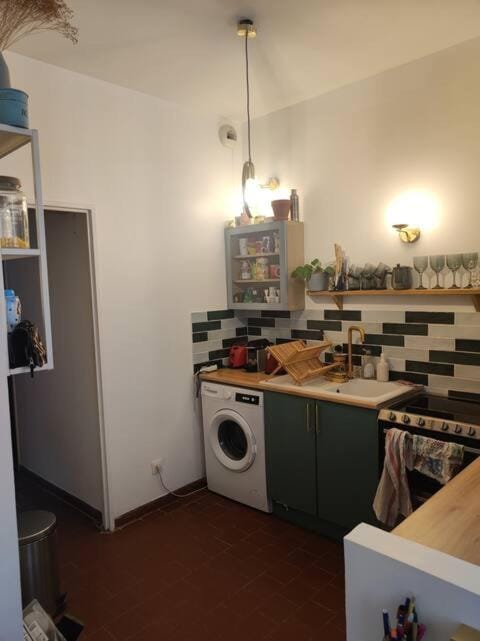 Charmant appartement Noailles Quartier typique et populaire du centre de Marseille Apartment in Marseille