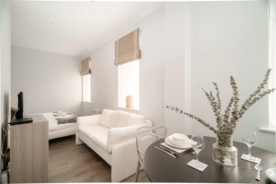 Modern Studio Apartment in Waterloo Liverpool Apartment in England