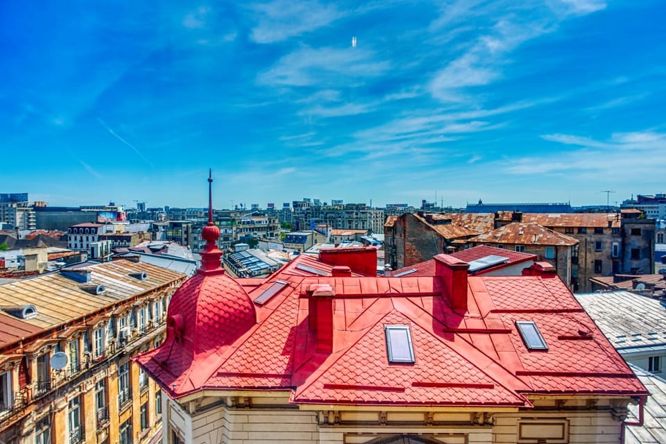 Property building, Day, City view