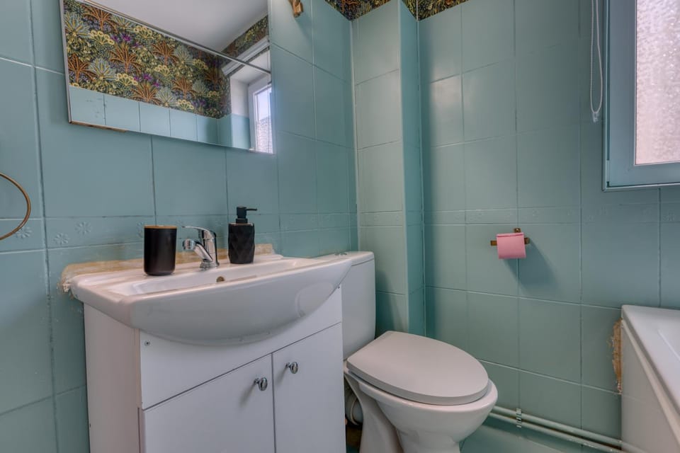 Toilet, Bathroom