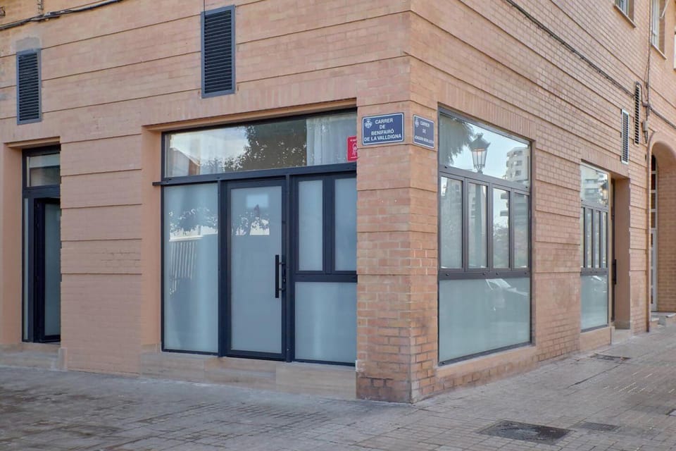 Property building, Facade/entrance