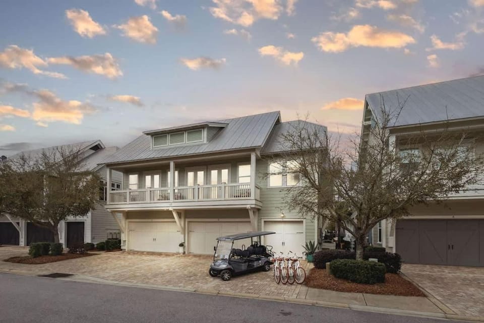 Shell Yeah by Stay on 30A, Pool, Bikes, Golf Cart House in South Walton County