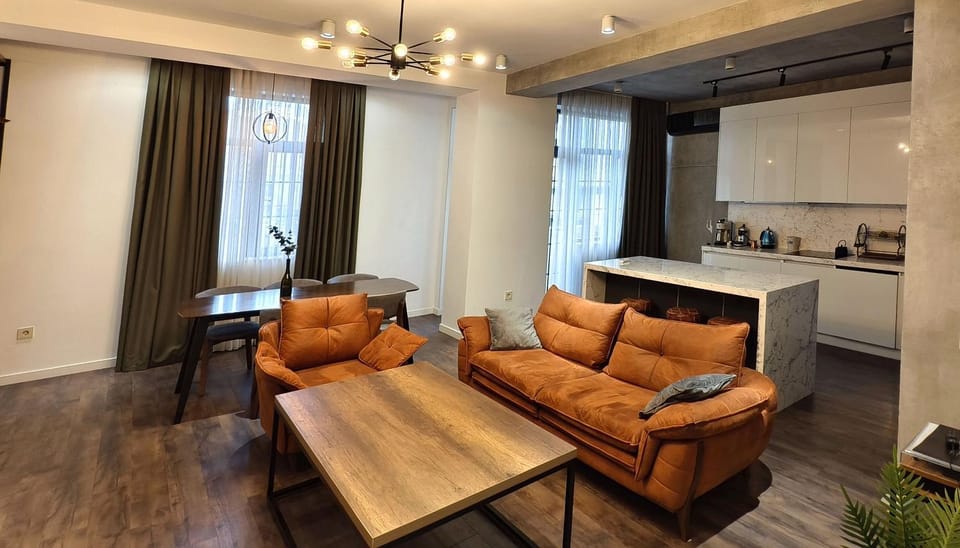 Kitchen or kitchenette, Living room