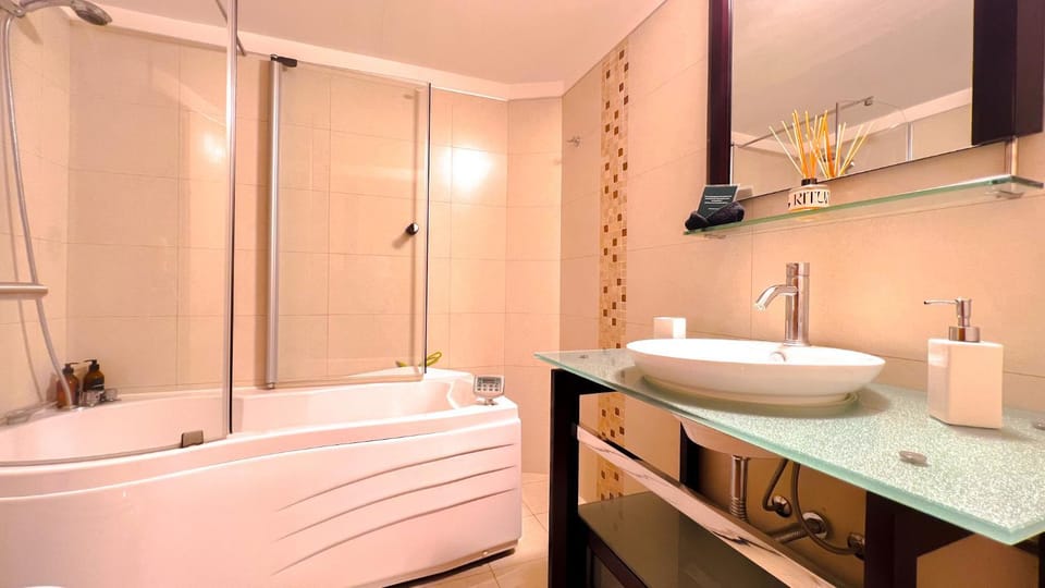 Bathroom, Bath