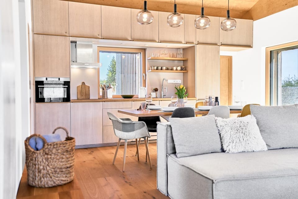 Kitchen or kitchenette, Living room, Seating area, Dining area