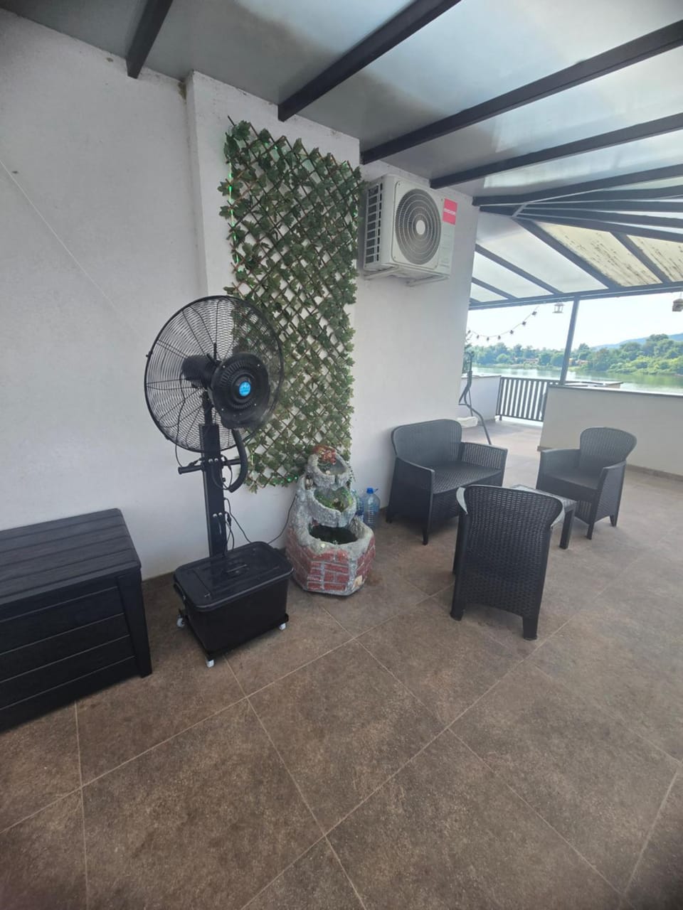 Kika Srebrno Jezero Apartment in Serbia