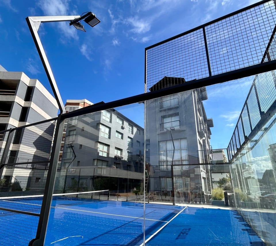 Tennis court, Evening entertainment, Entertainment