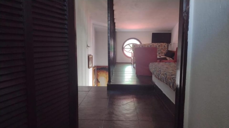 Sobrado em condomínio perto da praia localização privilegiada pet friendly House in Caraguatatuba