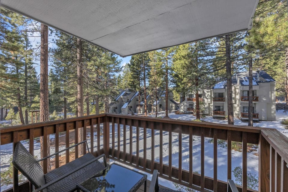 Alpine Retreat in the Heart of Incline Village condo Apartment in Incline Village