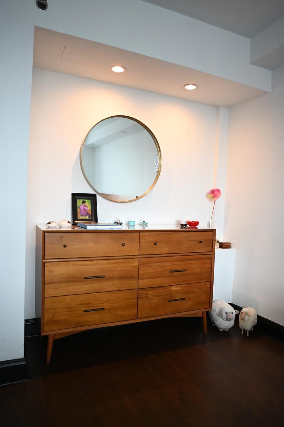 Doorman! High Floor! Views! Elevator! Free Gym! Apartment in Lower Manhattan