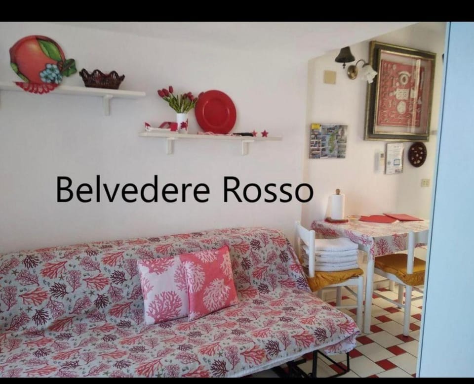 Agenzia Aprea, Belvedere Rosso e Giallo Apartment in Le Forna