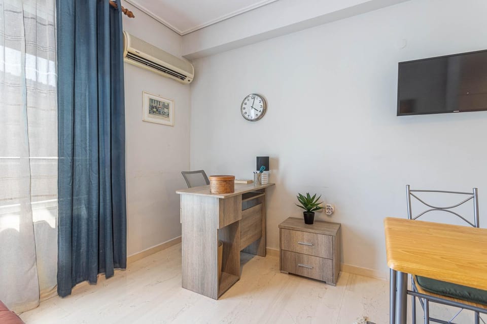 Dining area, air conditioner