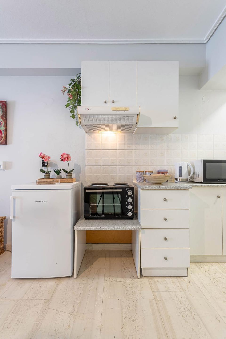 Kitchen or kitchenette, stove