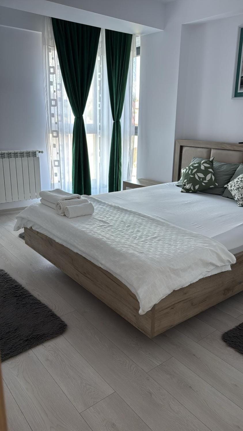 Apartamentul Verde Apartment in Romania