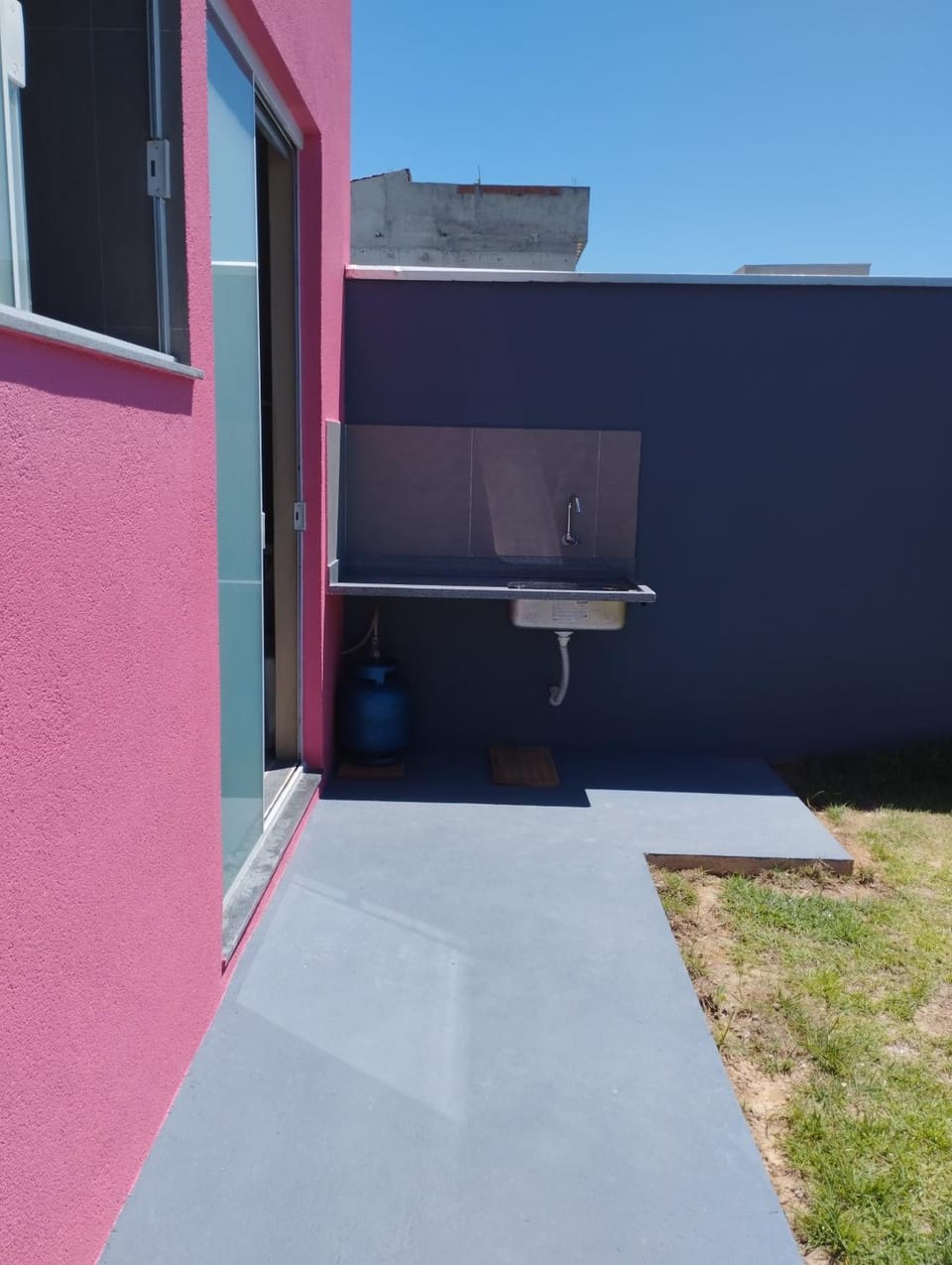 Property building, Day, Garden, Garden view