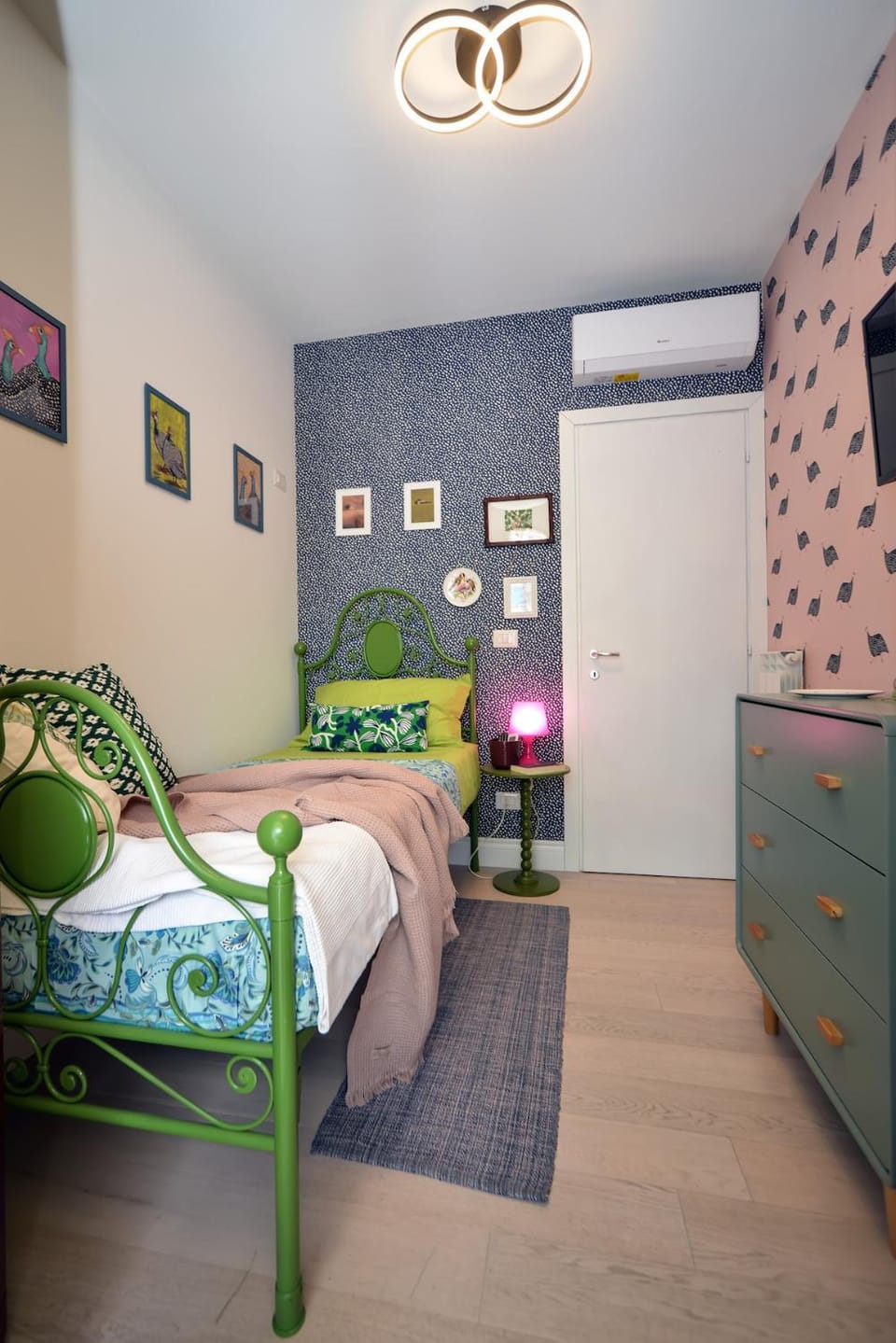 TV and multimedia, Balcony/Terrace, Bedroom, air conditioner