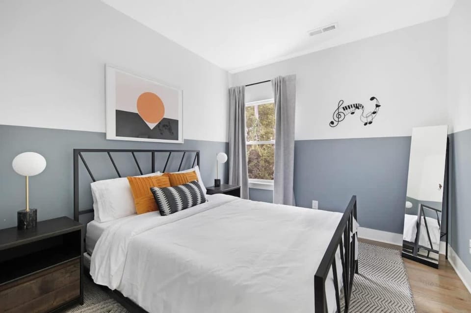 Chic Oasis 5 mins to Broadway 8 beds B-Nashy House in Nashville