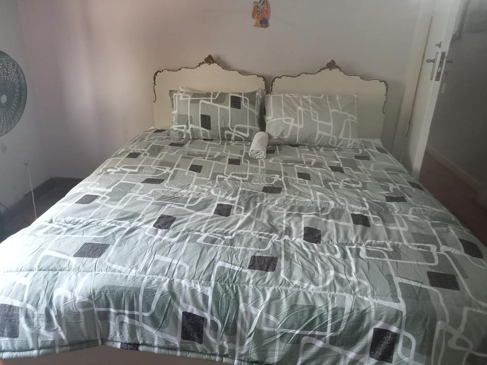 At-home Oakdale Bellville Bed and Breakfast in Cape Town