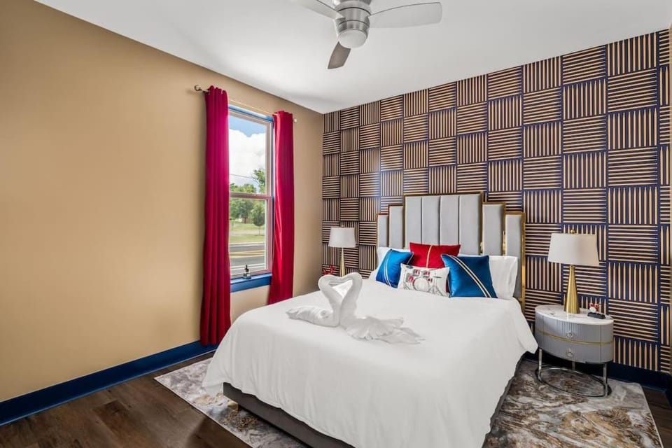 Chic Oasis 2 miles from DT - Pool table - B-Dashy House in Nashville